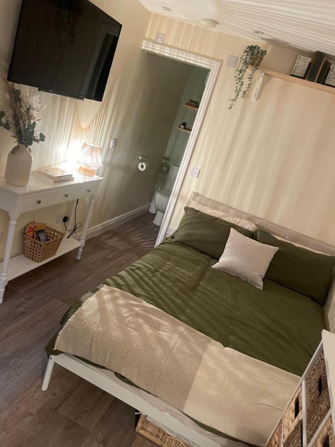 The Cotswold Nook Hotell Dursley Eksteriør bilde